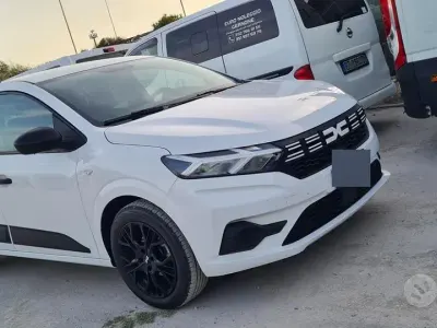 Usata Dacia Sandero 65 CV (47 kW) 2023 Bianco Berlina