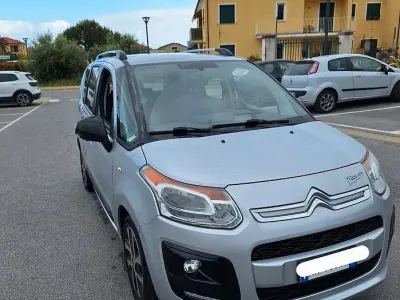 Usata Citroën C3 Picasso 92 CV (67 kW) 2013 Grigio Monovolume