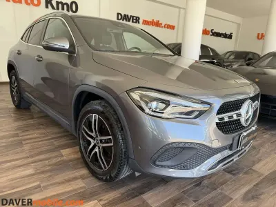Usata Mercedes GLA200 150 CV (110 kW) 2022 Grigio SUV
