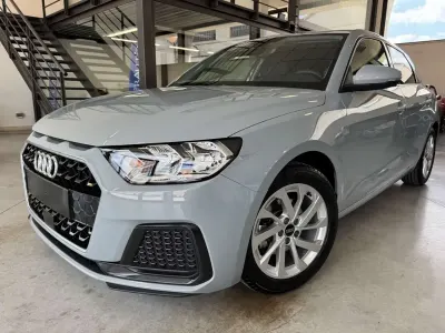 Usata Audi A1 Advanced Plus 116 CV (85 kW) 2025 Grigio freccia metallizzato SUV