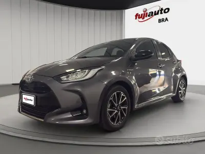 Gebraucht Toyota Yaris Hybrid Lounge 116 PS (85 kW) 2020 Grau Kleinwagen