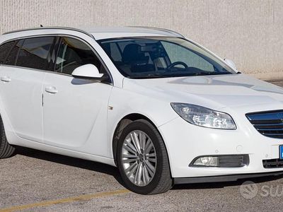 Usata Opel Insignia Cosmo 131 CV (96 kW) 2010 Bianco Station wagon