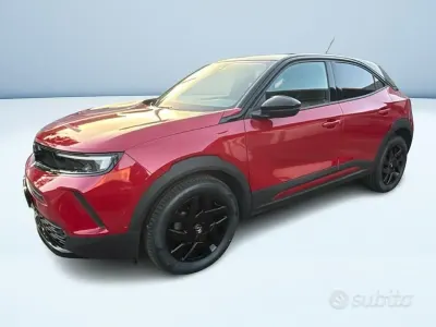 Usata Opel Mokka GS Line 101 CV (74 kW) 2022 Rosso SUV