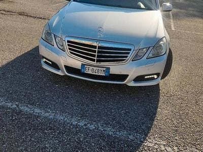 Usata Mercedes E300 204 CV (150 kW) 2010 Grigio Station wagon
