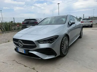 Usata Mercedes CLA200 AMG Line Premium Plus 150 CV (110 kW) 2024 Grigio Berlina