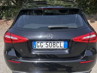 Usata Mercedes A180 Business 116 CV (85 kW) 2019 Berlina