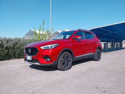 Usata MG ZS Luxury 111 CV (81 kW) 2023 Rosso SUV