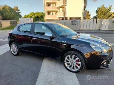 Usata Alfa Romeo Giulietta Super 120 CV (88 kW) 2017 Nero Utilitaria