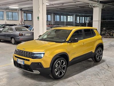 Nuova Jeep Avenger Summit 101 CV (74 kW) 2025 Giallo SUV