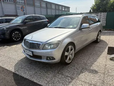 Usata Mercedes C220 Avantgarde 170 CV (125 kW) 2008 Argento Station wagon