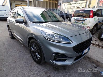 Usata Ford Kuga ST-Line 120 CV (88 kW) 2022 Grigio SUV