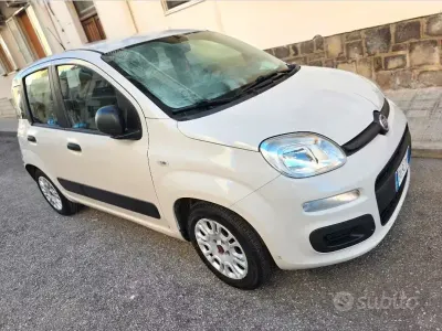 Usata Fiat Panda 95 CV (69 kW) 2015 Utilitaria