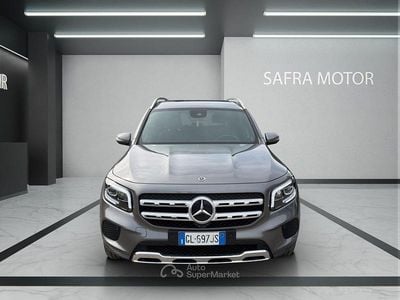 Usata Mercedes GLB200 150 CV (110 kW) 2023 Grigio SUV