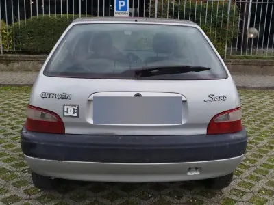 Usata Citroën Saxo 60 CV (44 kW) 2001 Grigio Utilitaria