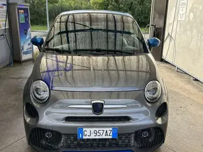 Usata Abarth 595 165 CV (121 kW) 2021 Utilitaria