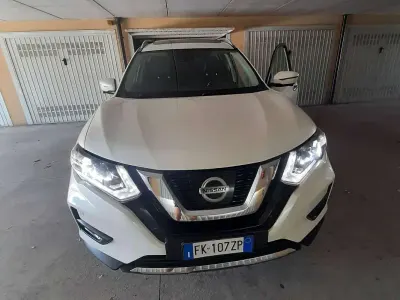 Usata Nissan X-Trail Tekna 131 CV (96 kW) 2017 Bianco SUV