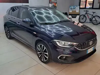 Usata Fiat Tipo Business 95 CV (69 kW) 2017 Bluazzurro Berlina