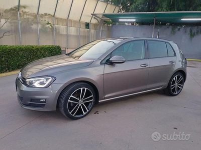 Usata VW Golf VII 110 CV (80 kW) 2014 Marrone Berlina