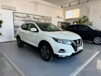 Usata Nissan Qashqai N-Connecta 110 CV (80 kW) 2018 Bianco SUV