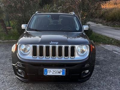 Usata Jeep Renegade Limited 140 CV (102 kW) 2018 Grigio SUV