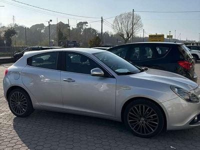 Usata Alfa Romeo Giulietta Business 120 CV (88 kW) 2016 Argento Utilitaria