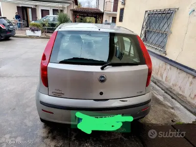 Usata Fiat Punto 2004 Grigio Utilitaria