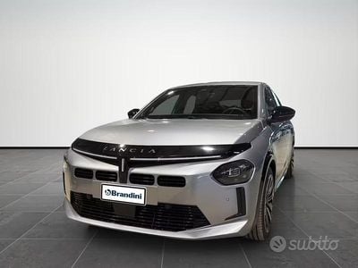 Usata Lancia Ypsilon 110 CV (80 kW) 2025 Grigio garbato Utilitaria