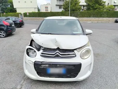 Usata Citroën C1 Live 69 CV (50 kW) 2015 Bianco Utilitaria