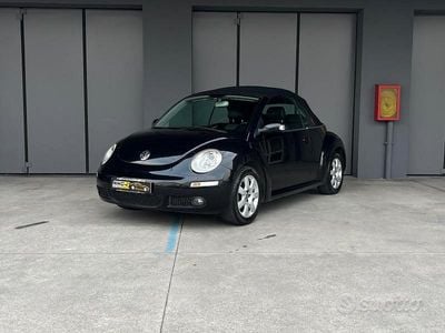 Usata VW New Beetle 75 CV (55 kW) 2008 Nero Utilitaria