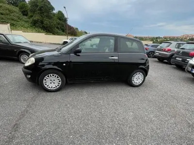 Usata Lancia Ypsilon 95 CV (69 kW) 2006 Nero Utilitaria