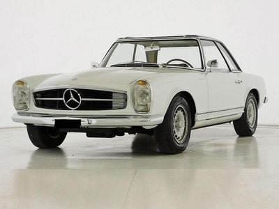 Usata Mercedes 230 150 CV (110 kW) 1967 Bianco Cabrio