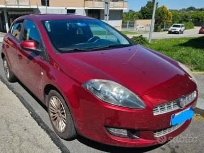 Usata Fiat Bravo Active 105 CV (77 kW) 2010 Rosso Utilitaria