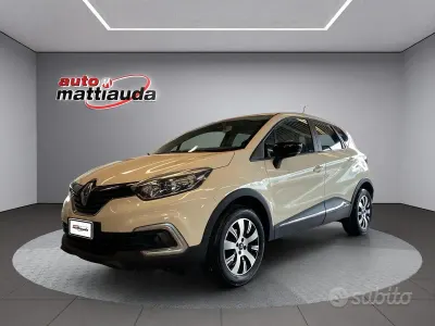 Usata Renault Captur Intens 90 CV (66 kW) 2018 Bianco crema SUV