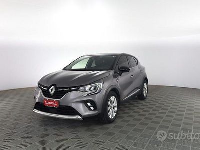 Usata Renault Captur Intens 101 CV (74 kW) 2021 Grigio SUV