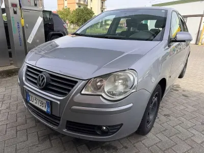 Usata VW Polo Comfortline 80 CV (58 kW) 2007 Grigio Utilitaria