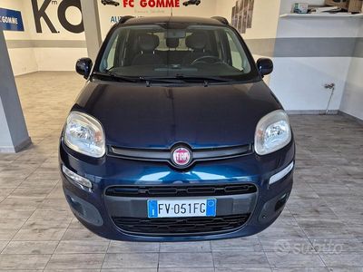 Begagnad Fiat Panda Lounge 69 HK (50 kW) 2019 Blå Sedan