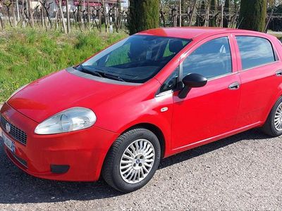Usata Fiat Grande Punto 2009 Rosso Utilitaria