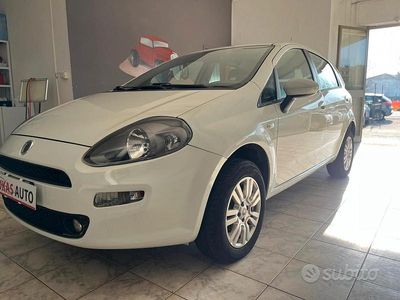 Bianco Usata 2012 Fiat Grande Punto Utilitaria | 5000 € (Cara)