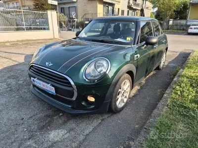 Usata Mini ONE Hype 102 CV (75 kW) 2016 Verde Utilitaria
