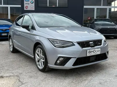Usata Seat Ibiza FR 90 CV (66 kW) 2021 Grigio Utilitaria