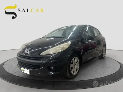 Usata Peugeot 207 90 CV (66 kW) 2007 Nero Berlina