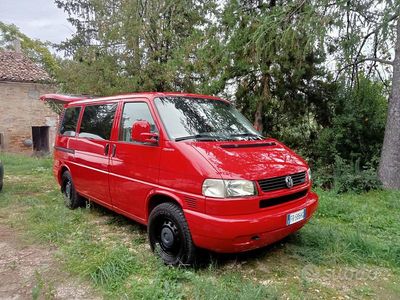 Usata VW Multivan 2001 Rosso Furgone