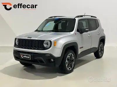 Usata Jeep Renegade Trailhawk 170 CV (125 kW) 2015 Grigio SUV