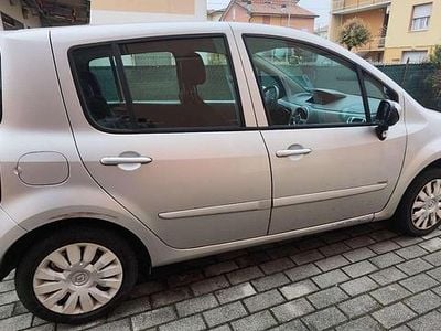 Usata 2010 Renault Modus Monovolume | 2000 € (Super prezzo)