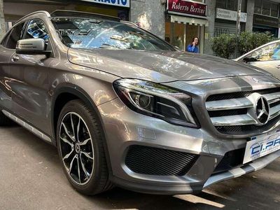 Mercedes GLA220