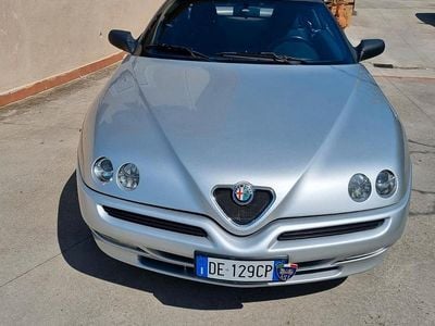 Second-hand Alfa Romeo GTV 2000 Gri Coupe