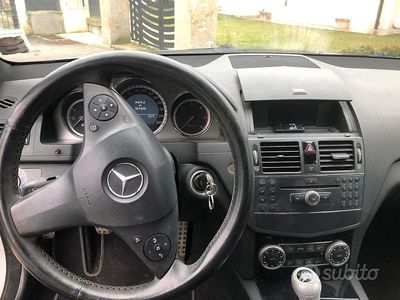 Usata Mercedes C220 170 CV (125 kW) 2009 Grigio Station wagon