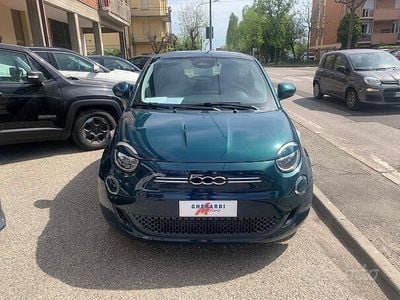 Usata Fiat 500e Icon 86 kW (118 CV) 2021 Blu Berlina