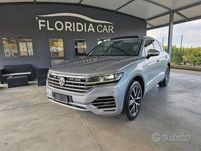 Usata VW Touareg Advance 286 CV (210 kW) 2018 Grigio SUV