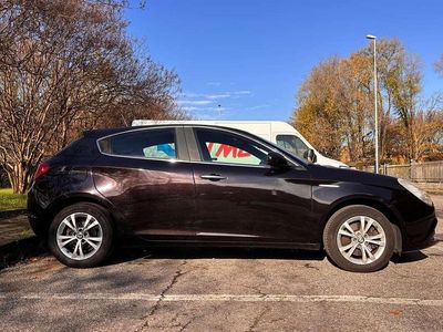 Usata Alfa Romeo Giulietta Exclusive 170 CV (125 kW) 2011 Nero Utilitaria